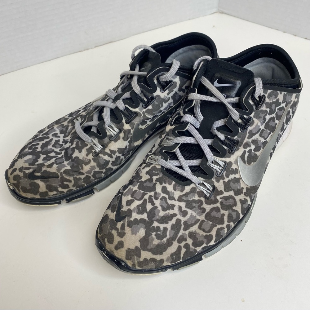 Nike animal print shoes